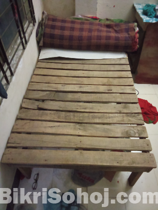 টেবিল এবং চেয়ার